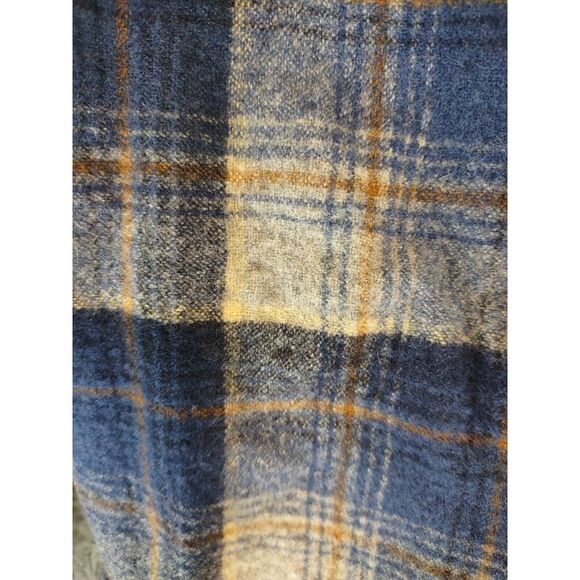 VTG Pendleton Long Sleeve Button Shirt Mens Large (Runs Small) Blue Grey Plaid - Picture 3 of 11